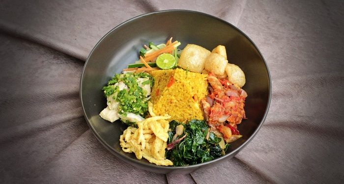 Harper MT Haryono Menghadirkan Menu Unik Nasi Mengkudu Cita Rasa Indonesia.