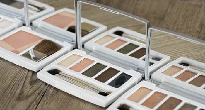 6 Cara Merias Mata Sesuai Bentuknya