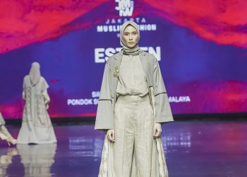 ESTEEN Mengeluarkan Koleksi Ready to Wear yang Mudah Dipadu Padankan