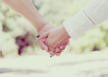 Bantu Suamimu agar Tidak Tergoda Wanita yang Tidak Halal Baginya