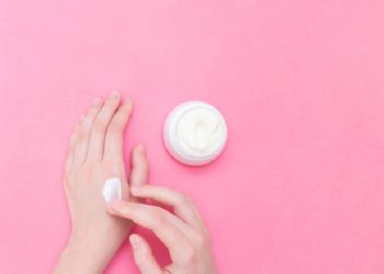 Kandungan Skincare yang Cocok untuk Kulit Berminyak