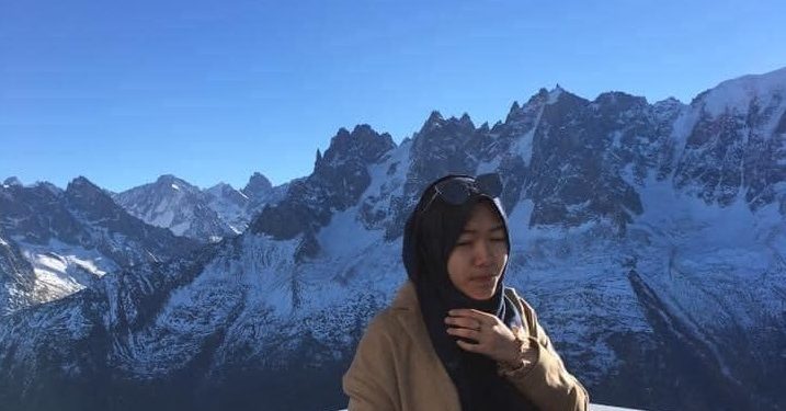 Anak Gadis Shalehah Cantik