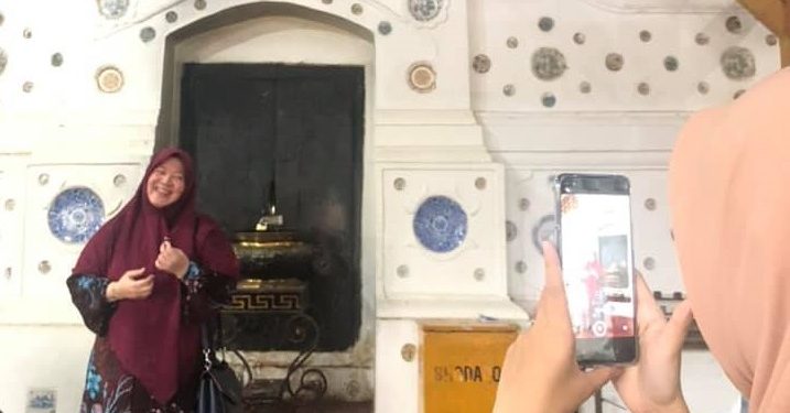 Aku Ingin Bicara Soal Make Up