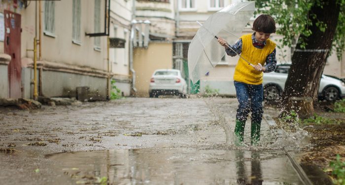 Penyuka Hujan Lebih Bahagia