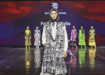 Kreasi Fenny Saptalia di JMFW 2023, Tampilkan Busana untuk Perempuan Aktif dan Dinamis