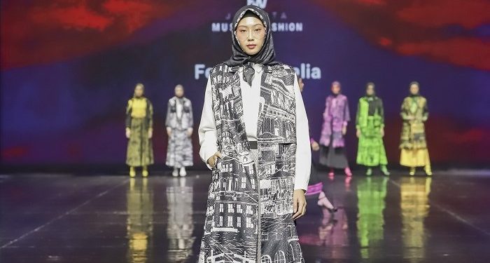 Kreasi Fenny Saptalia di JMFW 2023, Tampilkan Busana untuk Perempuan Aktif dan Dinamis