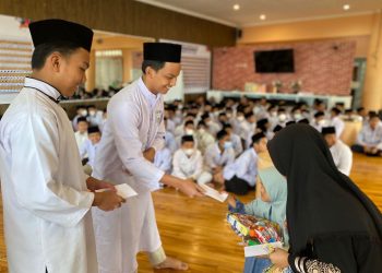 Pemimpin itu Ada Dua dari Lahir