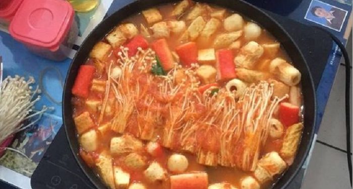 Resep Steamboat Kuah Tomyam a la Rumahan