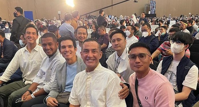 Didoakan Mualaf, Ini Momen Daniel Mananta Ikuti Kajian Islam