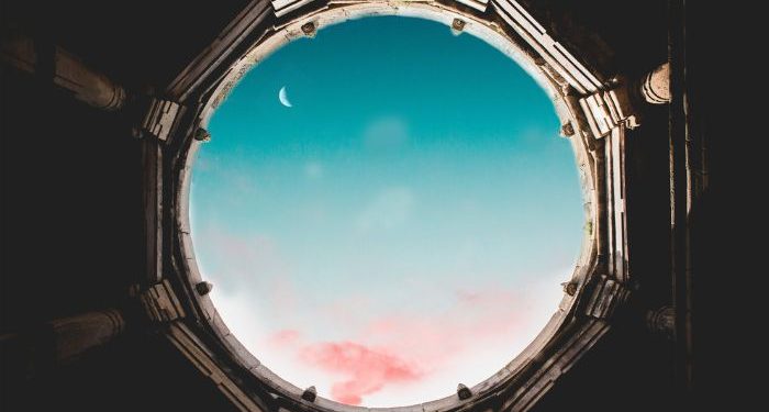 Seorang Mukmin adalah Cermin bagi Saudaranya