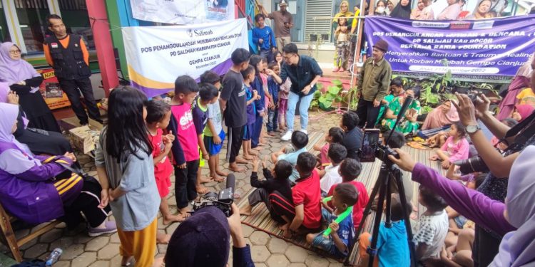 Bantu Korban Gempa Cianjur, Salimah Kabupaten Bogor Salurkan Bantuan dan Hadirkan Dicky Candra