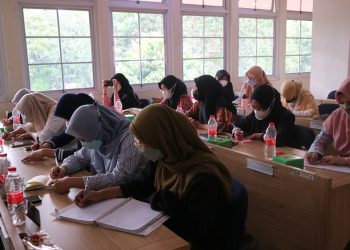 Pentingnya Self Development bagi Muslimah dalam Dunia Kerja