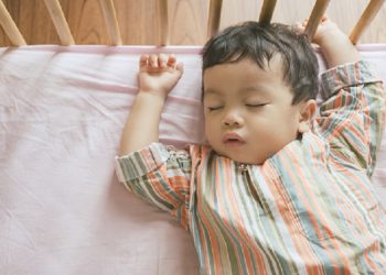 Waktu Tidur Siang Balita dan Tanda-Tanda Ia Butuh Tidur Siang
