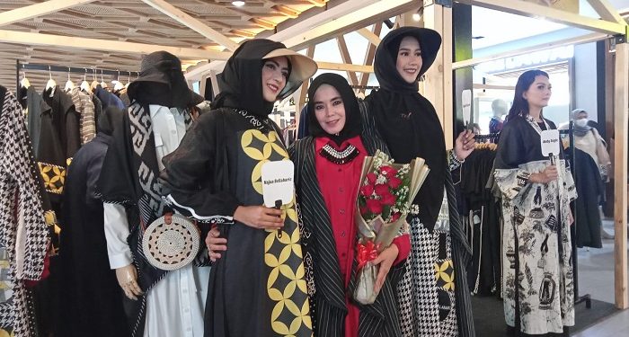 Koleksi The Acculturation by Najua Bellabaric Hadir di Sarinah Mall