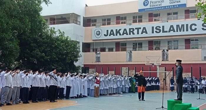 Jakarta Islamic School Peringati Hari Guru Nasional