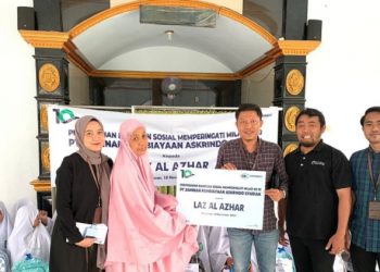 Sinergi LAZ AL Azhar dan Askrindo Syariah Bagikan Paket Sekolah dan Beasiswa untuk Yatim Duafa
