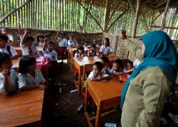 Saatnya Menghormati Guru