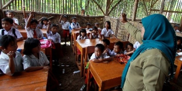 Saatnya Menghormati Guru