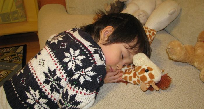 21 Cara Mengatasi Anak yang Kurang Percaya Diri