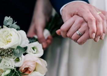 Hakikat Suami Istri Membangun Keluarga