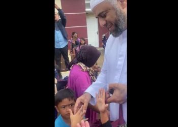 Syekh Muhammad Jaber berbagi kebahagiaan di Cianjur