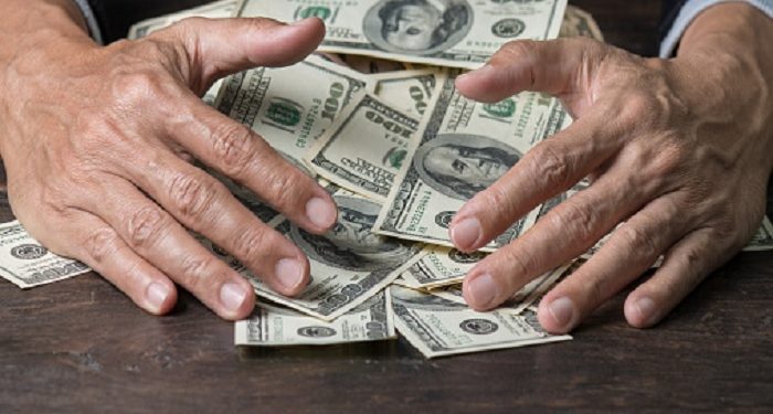 Menghindarkan Anak dari Sikap Tamak