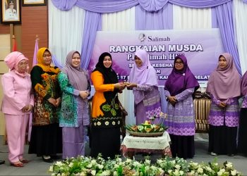 Salimah Kalsel Lantik PD Salimah HSS pada Gebyar Milad ke-17