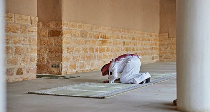 2 Syarat Diterimanya Ibadah Kita