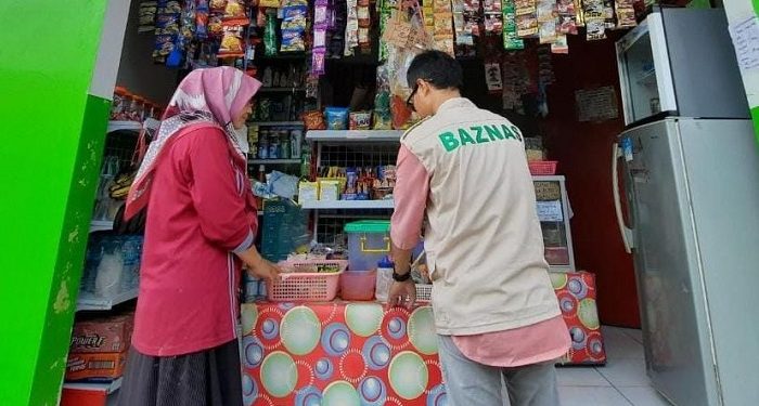 Omzet Usaha Lia Semakin Meningkat Berkat Program Zmart BAZNAS