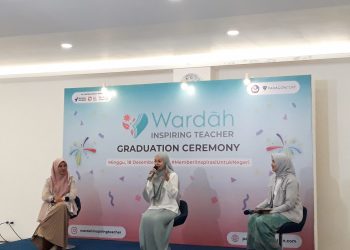 Paragon Gelar Graduation Ceremony Wardah Inspiring Teacher 2022