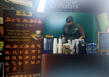 Pesan Kopi Sambil Belajar Bahasa Isyarat di Indonesia Giving Fest 2022