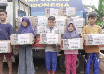 Peduli Pendidikan Anak-anak Penyintas Gempa, Alita Bersama DMC Dompet Dhuafa Distribusi Perangkat Sekolah
