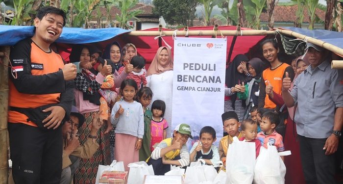CHUBB Bersama Rumah Zakat Menyalurkan Bantuan Kepada Korban Gempa Bumi di Cianjur