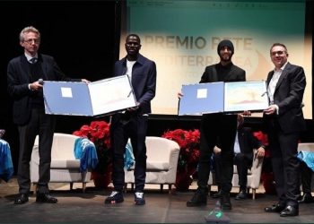 Pesepakbola Senegal Kalidou Koulibaly Menyentuh Hati Para Tunawisma karena Donasinya