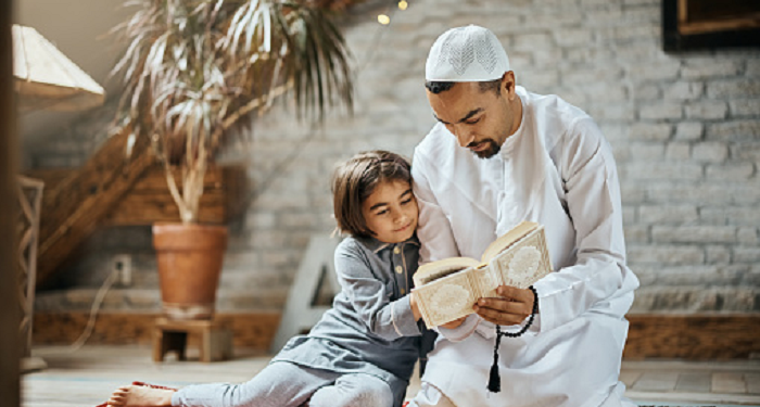 Ajarkan Anak untuk Banyak Berzikir Kepada Allah