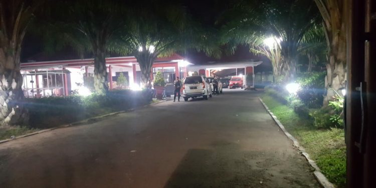 Istri Wali Kota Blitar sedang Tahajud Saat Ikut Disergap Perampok