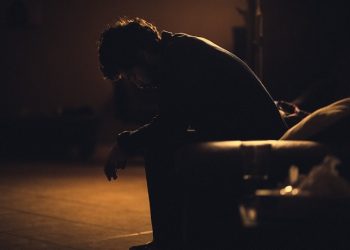 Benarkah Depresi Tanda Kurang Iman?