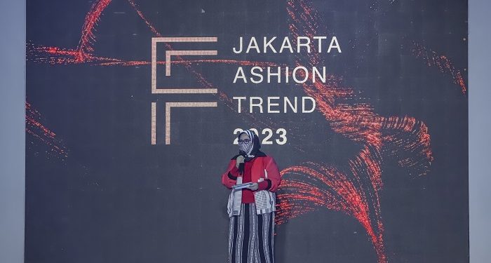 Hannie Hananto Ungkap Makna FASHBYTE, Tema yang Diusung di Jakarta Fashion Trend 2023
