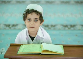 Melindungi Anak dari Fitnah Akhir Zaman