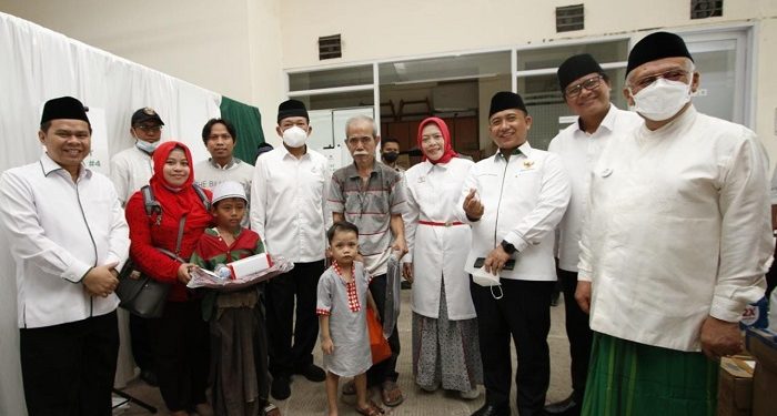 Khitanan Massal Warnai Peringatan HUT BAZNAS RI ke-22