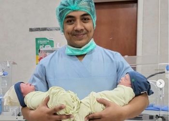 Barakallah, Ustaz Riza Muhammad Punya Bayi Kembar Laki-laki