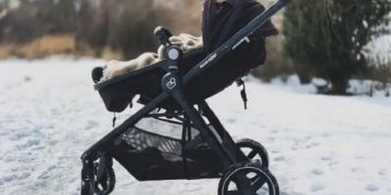 Para Ibu Skandinavia Biasa Membiarkan Bayi Mereka di Stroller untuk Tidur Siang