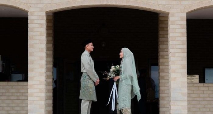 Mengungkapkan Rasa Cinta pada Pasangan