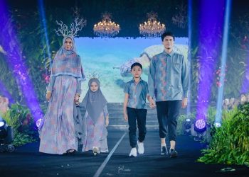 Fashion Show Magnifique of Universality Tampilkan Koleksi Para Desainer Bertema Bunga dan Hari Raya