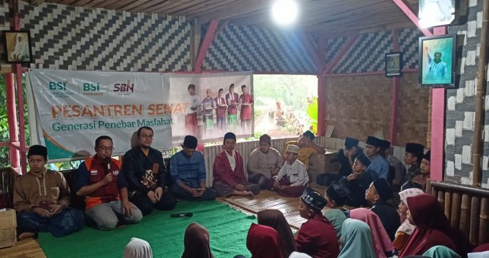 BSI Maslahat Gelar Program Pesantren Sehat di Bogor