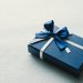 Memberikan Hadiah kepada Pasangan