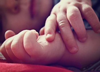 Oknum Perawat yang Tak Sengaja Gunting Jari Bayi Telah 18 Tahun Bekerja