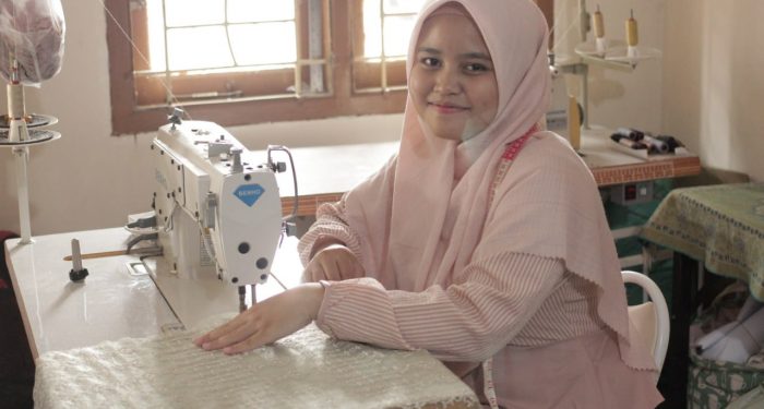 Cerita Ajeng Rintis Brand Hafiyya Almahiyra dari Zakat
