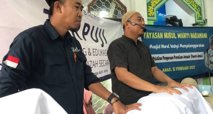 Jenazah Mengeluarkan Darah saat Dikubur