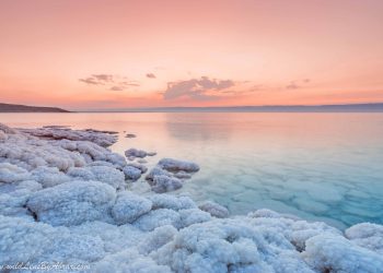 Fenomena Laut Mati dan Pesan Murka Allah